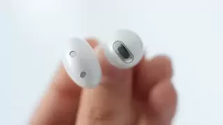 朗科WTS1上手体验：百元价位，也能把AI与好声音同时塞进耳朵里