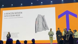 运动界奥斯卡”认可中国创新！中乔体育重新定义骑行安全