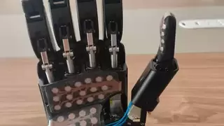 从“大脑”到“指尖”：精密传动赋能人形机器人量产规模化