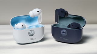 联想moto首款“大折叠”手机MWC正式发布