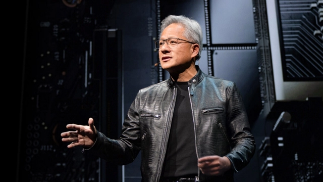 英伟达CEO黄仁勋将AI比作一个五层蛋糕，称其潜力尚未被完全发掘