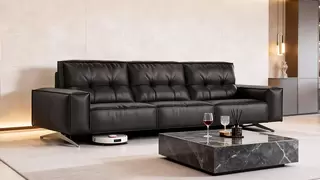 当硬核实力遇见本色演绎 芝华仕黑马沙发牵手马德钟启新篇