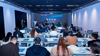 行者 AI 联合 AMD 发布美育素质教育综合解决方案 以智能算力赋能教育创新升级