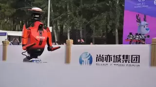 2026人形机器人半马：300多位机器人在赛跑，当虹科技“机器人摄像师”在直播