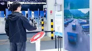 华为智擎&华为超充重磅亮相2026北京车展，引领运动域智能化与重卡超充化