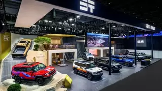 北京车展纵横G700全家族登场，原厂改装一步到位