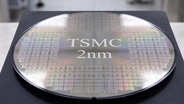 台积电 2nm 工艺冲刺全新里程碑：计划 2026 年底实现月产 10 万片晶圆
