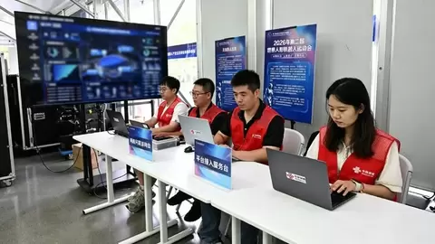 重磅揭秘！中国联通首创具身智能管理平台，护航第二届世界人形机器人运动会
