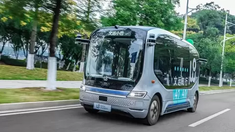 同样强调轻资产，文远知行海外业务率先进入收入兑现期