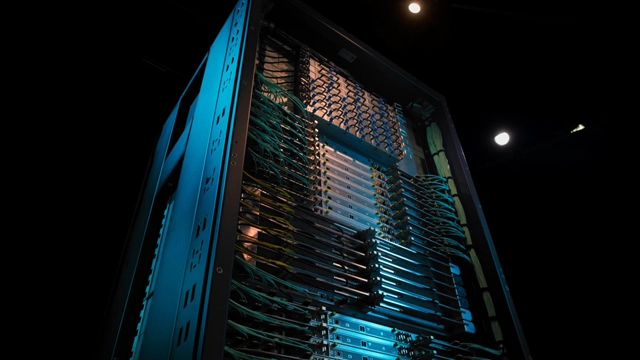 AMD宣称：2030年AI机柜能效较2024年量产MI300X跃升20倍