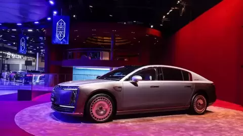 尊界S800典藏大观与V800亮相成都车展，书写全新中国超豪华出行