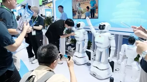 慧辰股份智能机器人为孤独症儿童康复注入科技动能|直击2026中国国际福祉博览会