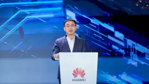 打造AI基础设施新范式，华为源网荷储AIDC解决方案亮相