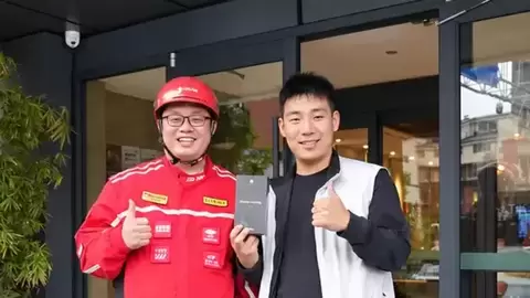 发布会当天到手新机 华为Mate 90系列京东首批用户已先人一步收货