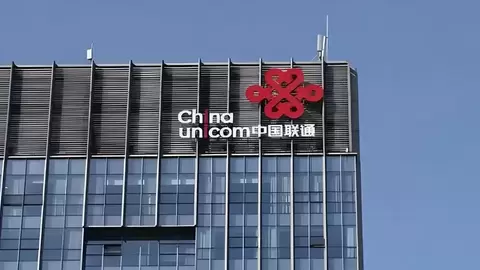 银龄客户足不出户办宽带，中国联通10010热线客服代表全程守护