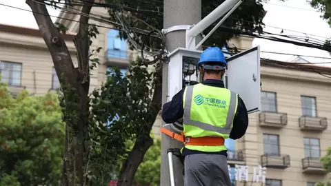 万兆入楼 算力下沉 新一代通信网焕新“未来社区”