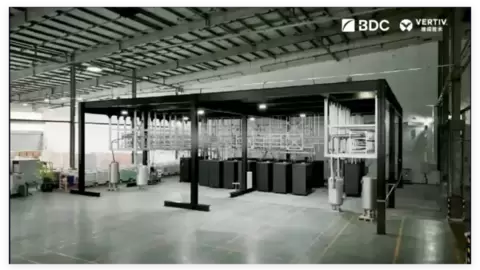 全球首发！ BDC携手维谛技术(Vertiv)发布全球首款兆瓦（MW）级全栈液冷解决方案